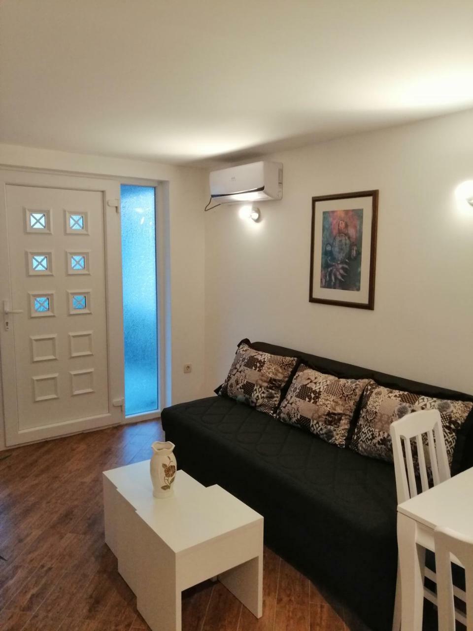 Olive Tree Apartments Tivat Exterior foto
